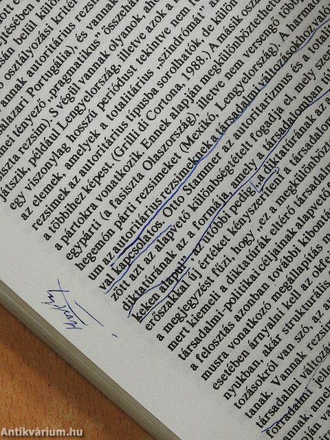 A politikatudomány alapvonalai