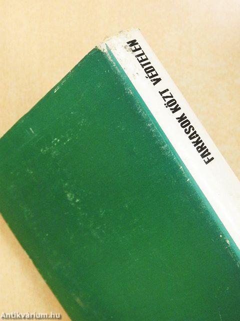 Farkasok közt, védtelen