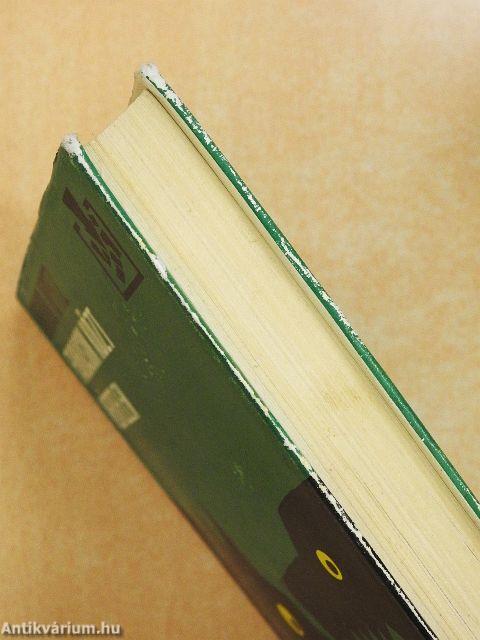 Farkasok közt, védtelen