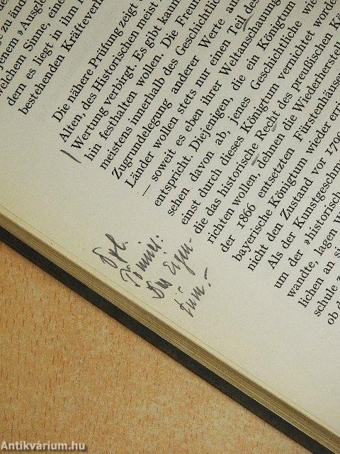 Über das Wesen des Geschichtlichen und die Gesellschaftlichen Gebilde