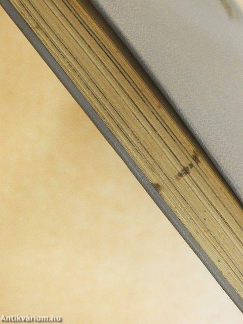 Hosszú fehér felhő