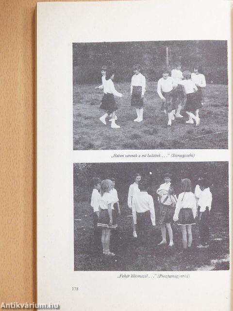 "Új Hold, fényes Nap..." 