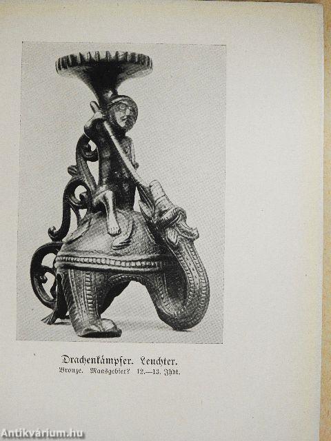 Figürliches Kunstgerät aus Deutscher Vergangenheit (gótbetűs)