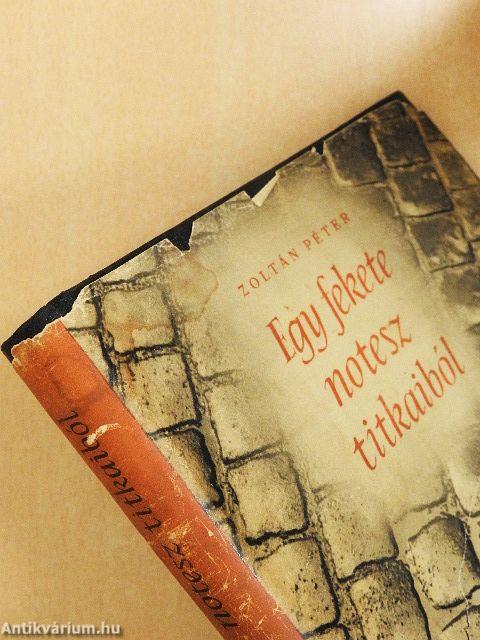 Egy fekete notesz titkaiból