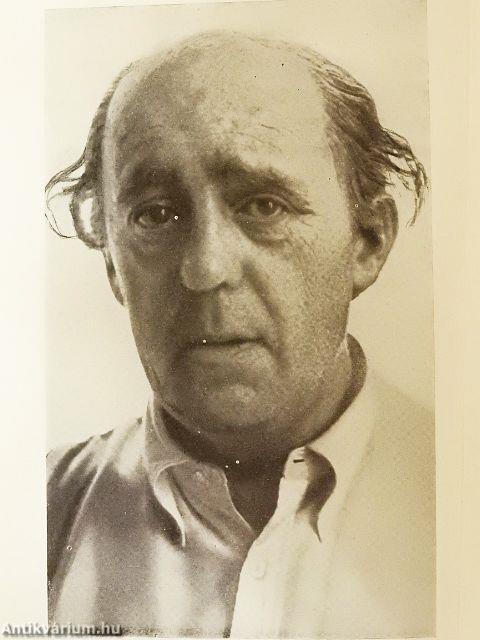 Csoportkép hölggyel