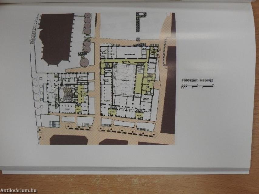 A Budapesti Piarista Gimnázium Évkönyve az 1998/1999. iskolai tanévről az iskola fennállásának 282. évében