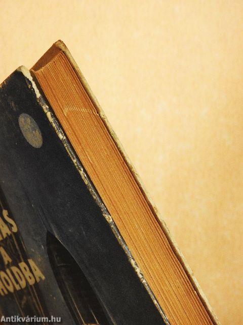 Utazás a Holdba/Utazás a Hold körül