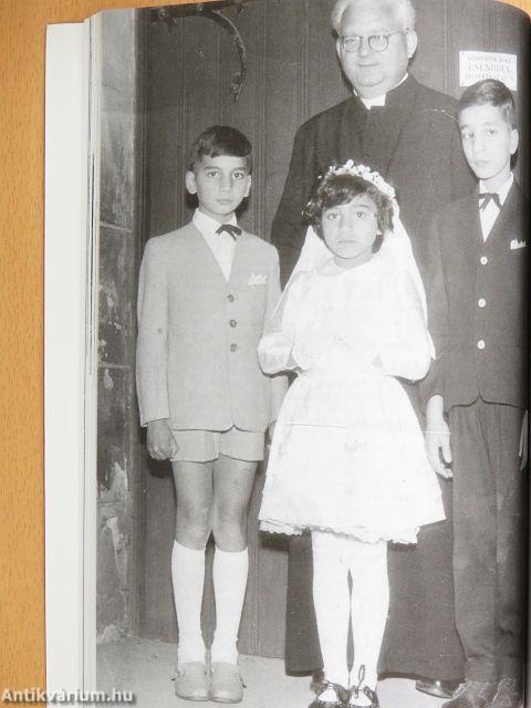 Távolodó világaink