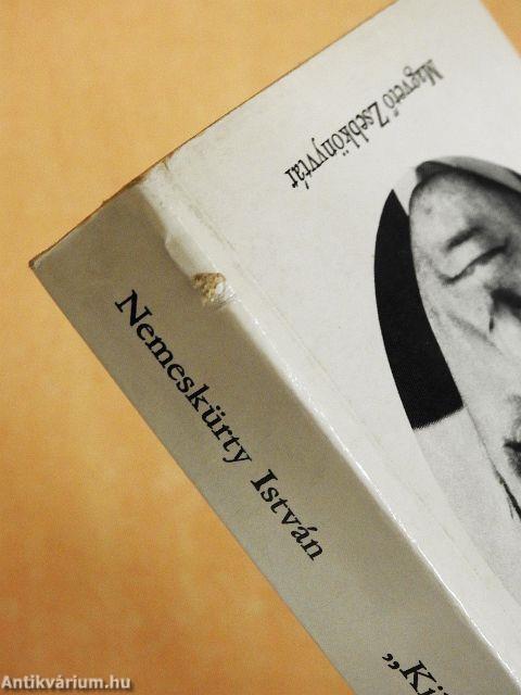 "Kik érted haltak, szent Világszabadság!"