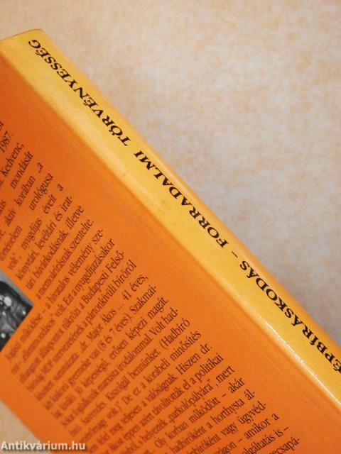 Népbíráskodás/Forradalmi törvényesség