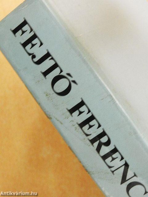 A népi demokráciák története I-II.