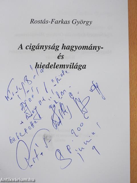 A cigányság hagyomány- és hiedelemvilága (dedikált példány)