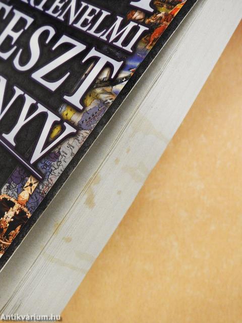 Nagy történelmi tesztkönyv (dedikált példány)