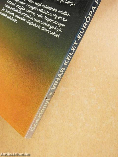 Vihar Kelet-Európa felett (dedikált példány)