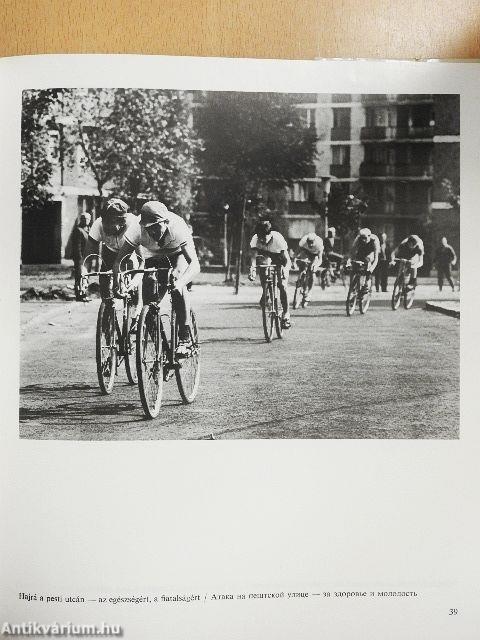 A barátság három évtizede