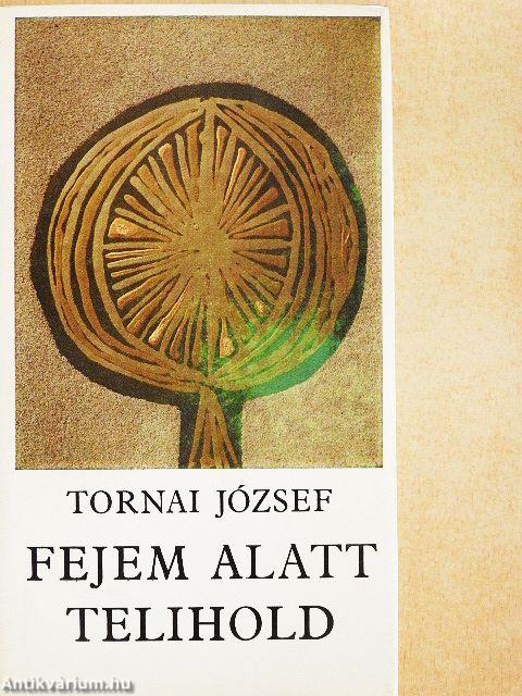 Fejem alatt telihold