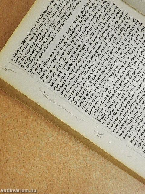 A kétfejű sas árnyékában