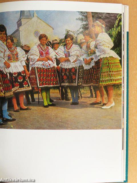 Magyar népviseletek
