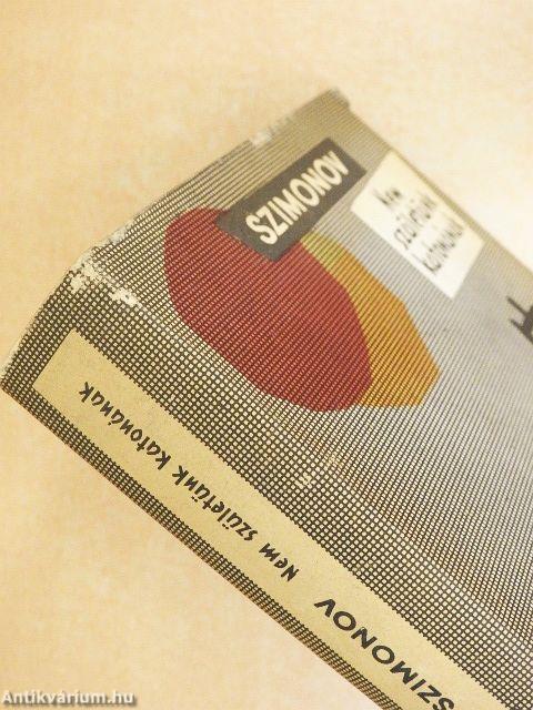 Nem születünk katonának