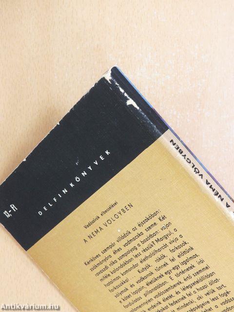 "55 kötet a Delfin könyvek sorozatból (nem teljes sorozat)"