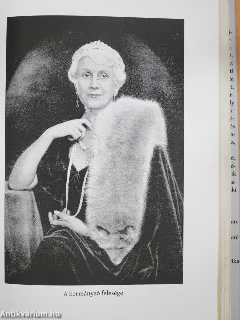 Horthy Miklós (kétszeresen dedikált példány)