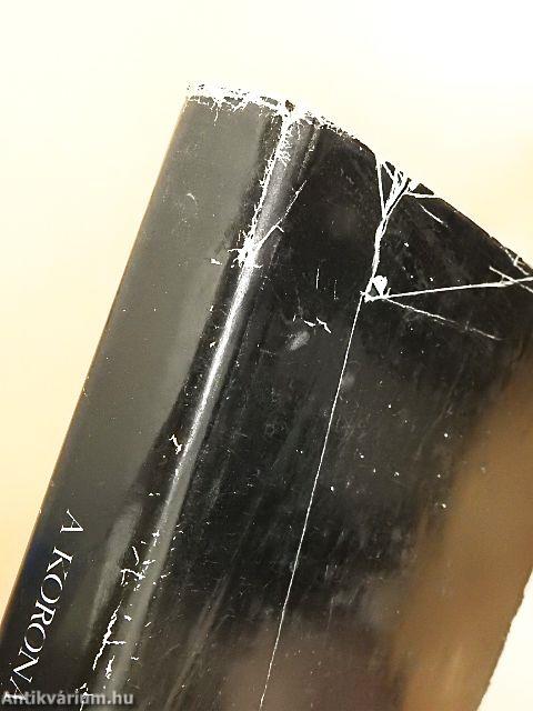 A korona kilenc évszázada