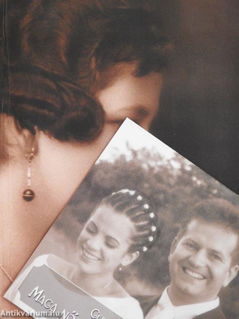 Ica néném elátkozott boldogsága - CD-vel (dedikált példány)