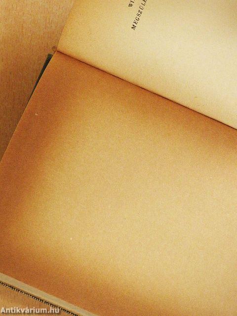 Megszületik augusztusban