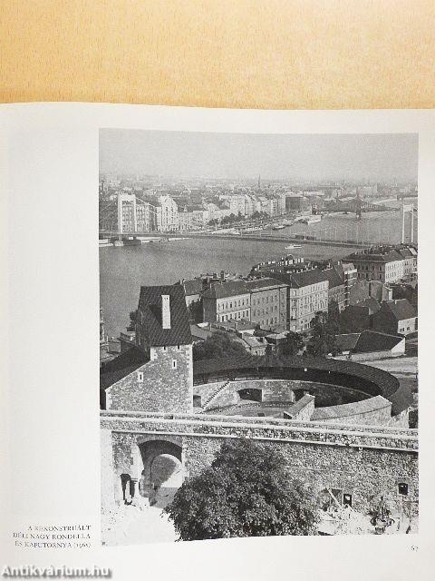 A helyreállított Budai Vár