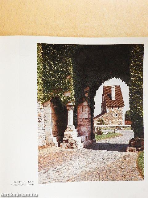 A helyreállított Budai Vár