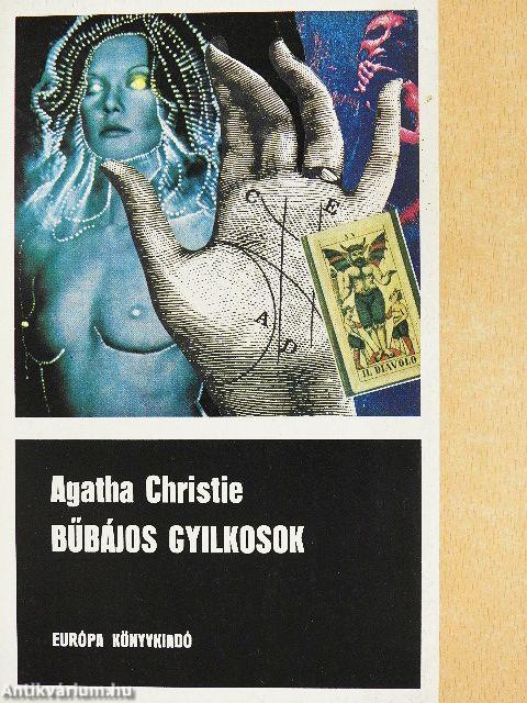 "50 kötet a Fekete Könyvek sorozatból (nem teljes sorozat)"