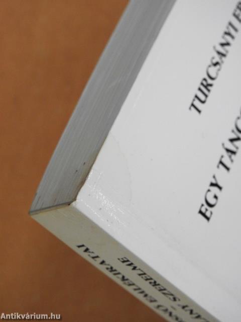 Egy táncosnő emlékiratai és a vak lány szerelme (dedikált példány)