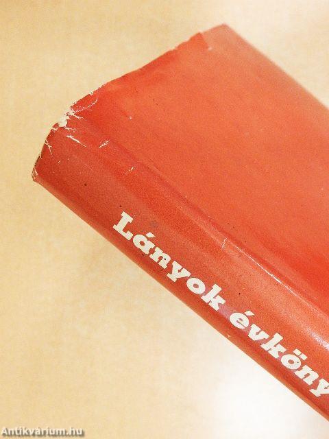 Lányok Évkönyve 1974