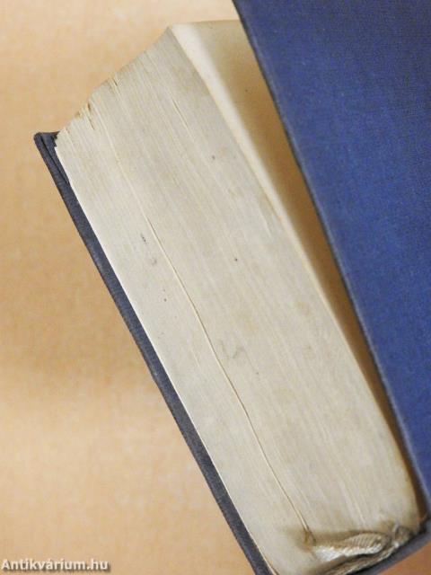 "35 kötet a Magyar Remekírók sorozatból (nem teljes sorozat)"