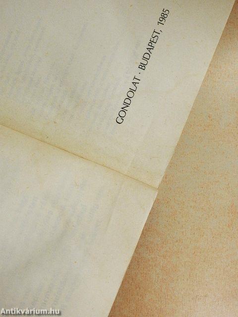 Az első ötvenmillió év