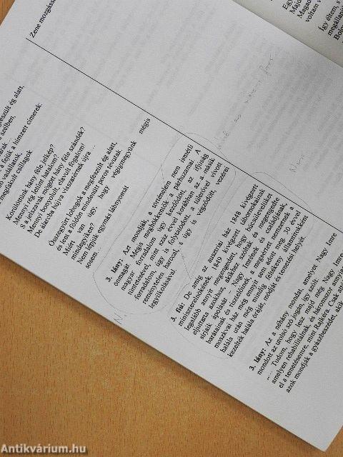 Ünnepel az iskola II.