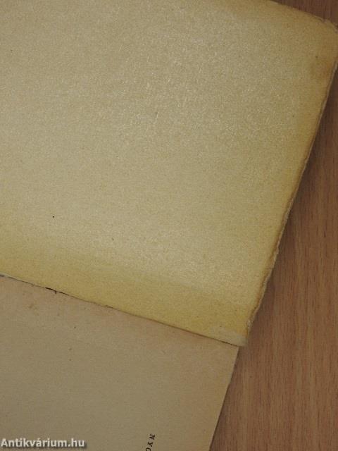 Nyolc év Kongó törpéi között