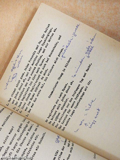 Német középfokú segédkönyv