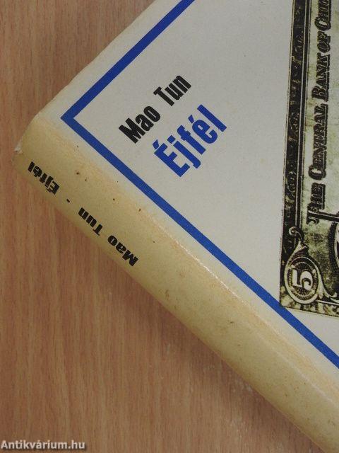 Éjfél