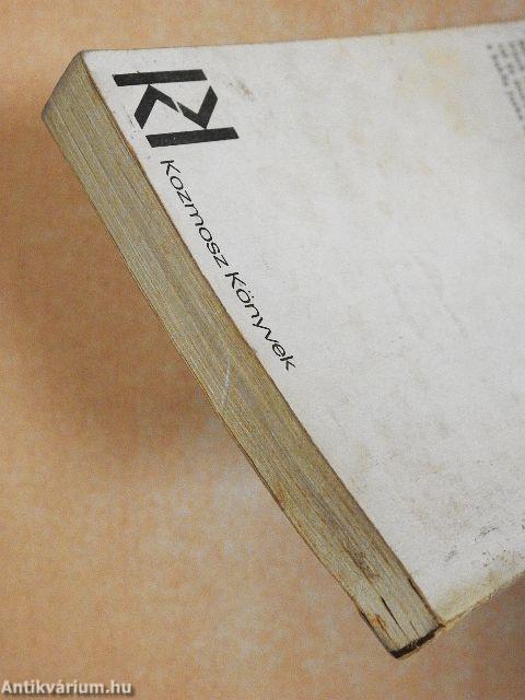 A macskát visszafelé simogatják