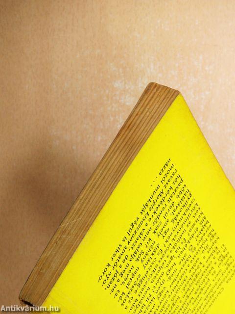 Holttest a könyvtárszobában