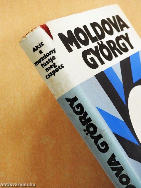 Akit a mozdony füstje megcsapott...