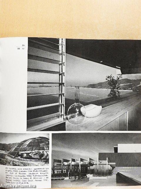 Korunk építészete