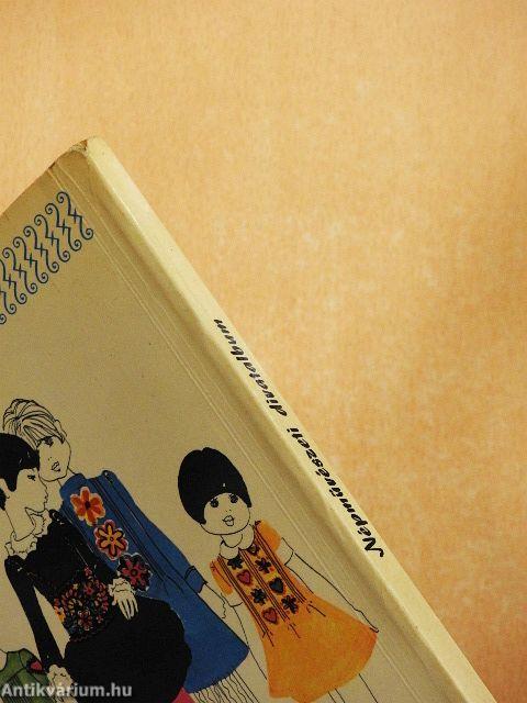 Népművészeti divatalbum