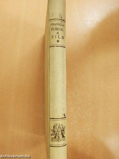 Forog a film...