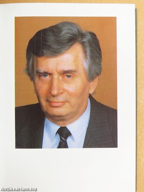 Modell és valóság I-II.