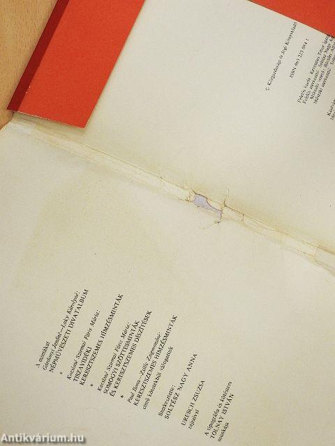 Minerva nagy hímzőalbum