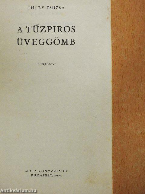 A tűzpiros üveggömb