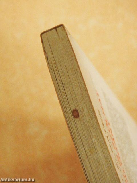 Nappal is szólhat csalogány