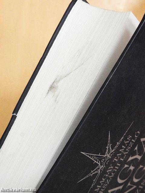 Magyar-angol kéziszótár